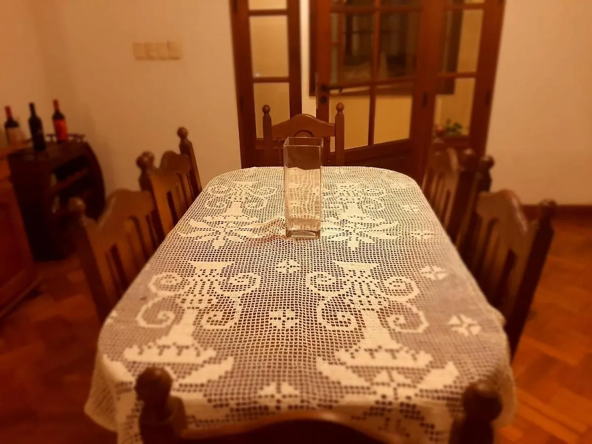 Сasa de vacaciones Villa Casa frente al parque San Martín zona residencial Mendoza