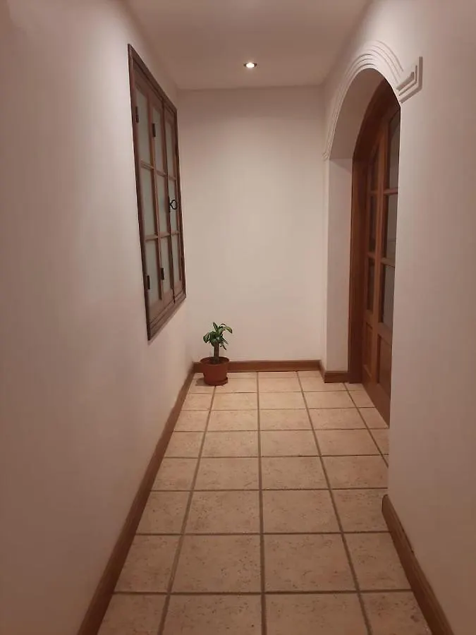 Villa Casa frente al parque San Martín zona residencial Mendoza